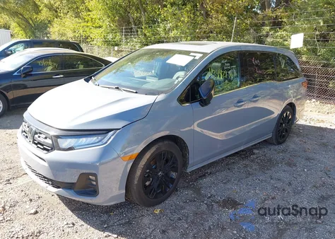 2025 Honda Odyssey Sport-L from USA, damaged, VIN 5FNRL6H75SB051310